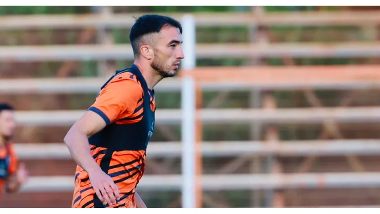 Gastón Heredia intentará ganarse un puesto de titular en el esquema de César Bravo.