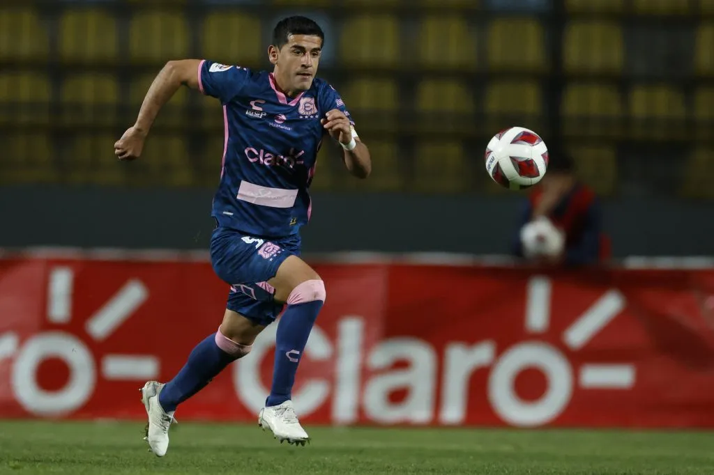 Julio Barroso podría tener su debut como DT ante los Piratas | FOTO: Andres Pina/Photosport