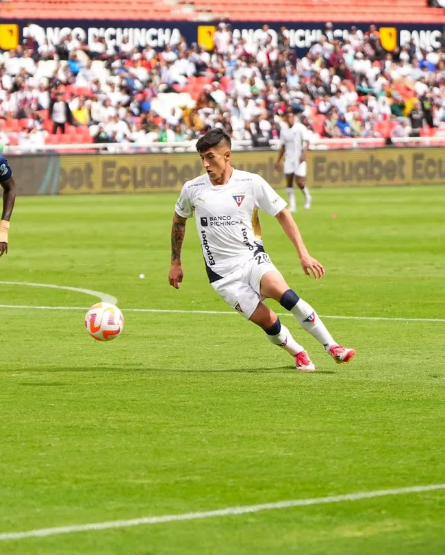 El chileno Fernando Cornejo es una de las grandes figuras de Liga de Quito | FOTO: Instagram