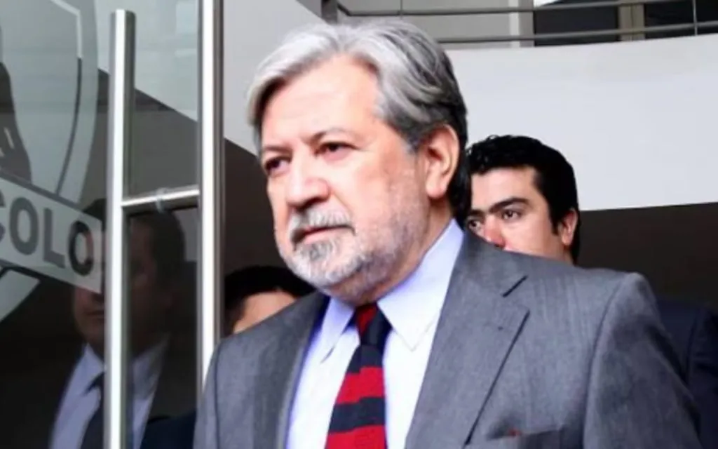 Eduardo Loyola es uno de los tres directores del bloque de Aníbal Mosa en Blanco y Negro.