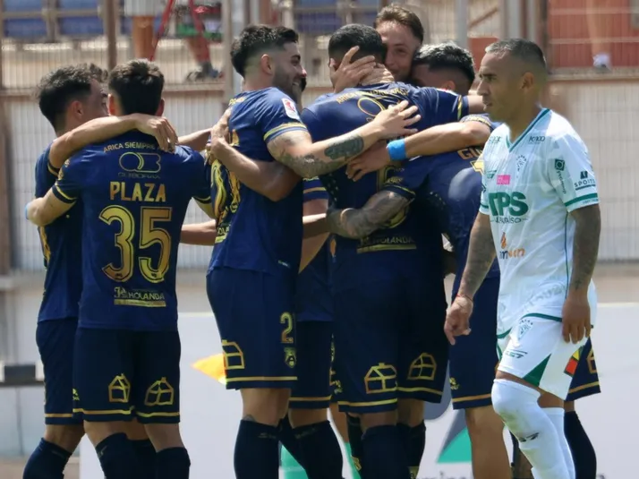 VIDEO: Ex U. de Chile se postula al Puskás con este golazo en el Ascenso