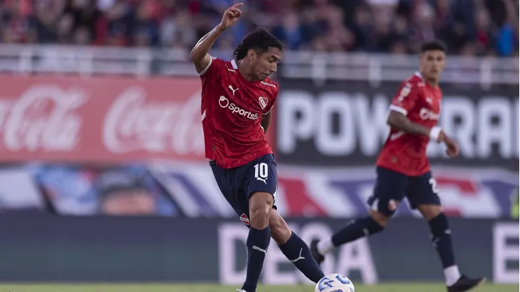 Luciano Cabral brilló con luz propia en el clásico entre Independiente y Racing.