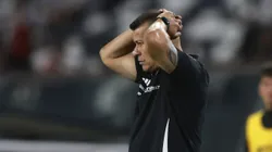 Jorge Almirón podría perder a uno de sus inamovibles en Copa Libertadores ante Racing.
