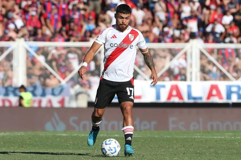 Paulo Díaz enciende las alarmas en la Selección Chilena. (Foto: Daniel Jayo/Getty Images)