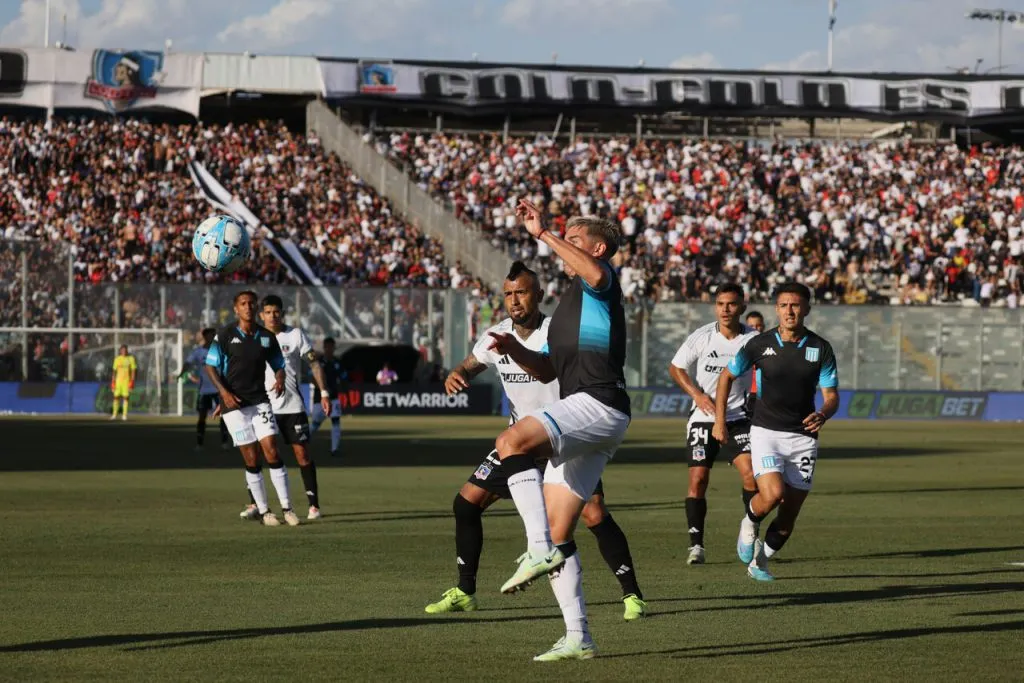 Arturo Vidal le tiene ‘sangre en el ojo’ a Racing (Photosport).