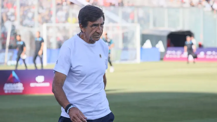 Costas habló del Grupo E.