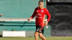 Charles Aránguiz podría estar sin inconvenientes este martes frente a Ecuador (Foto: Photosport)