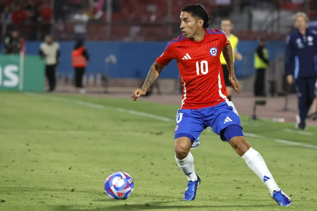 Ramón Fernández cree que Luciano Cabral debe ser el 10 de la Selección Chilena. (Foto: Photosport)