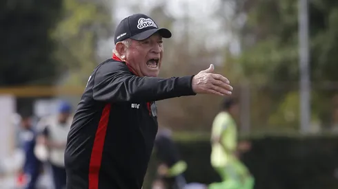 El día en que Clavito Godoy frenó en seco a Waldemar Méndez (FOTO: Ramon Monroy/Photosport)