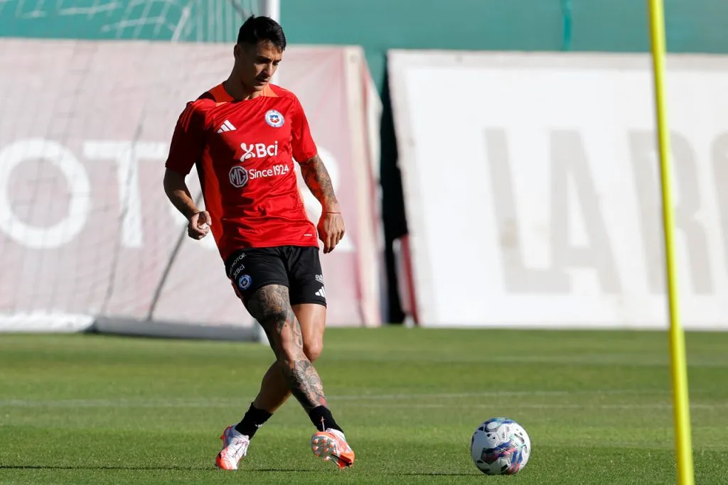 ¿Sumará minutos Fernando Zampedri ante Paraguay? (Photosport).