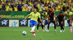 Raphinha abrió la cuenta a favor de Brasil - Getty Images