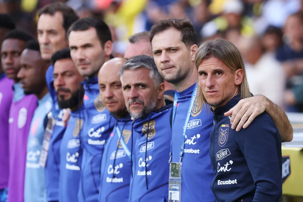 Beccacece y su cuerpo técnico. | Foto: Getty Images