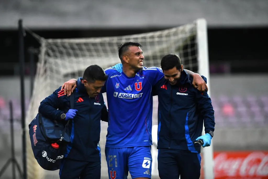 El Tucu Contreras se retiró del estadio La Portada con calambres | FOTO: Alejandro Pizarro Ubilla/Photosport