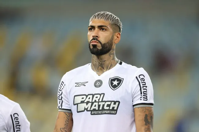 Alexander Barboza anticipó su enfrentamiento ante Universidad de Chile en la Copa Libertadores 2025.