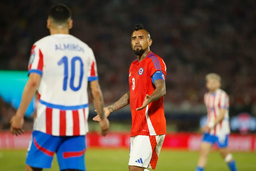 Caamaño cree que Aravena y Vidal no están para La Roja. | Foto: Photosport