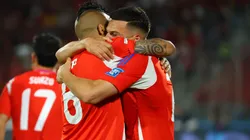 Cepeda y Vidal, en un fuerte abrazo.
