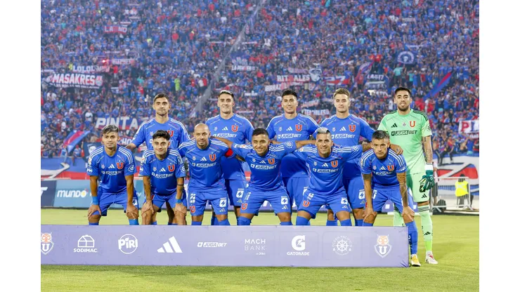 Universidad de Chile prepara su participación en la Copa Libertadores 2025.