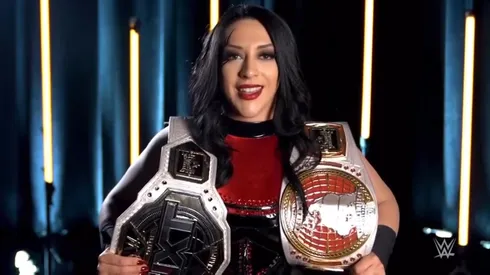 Stephanie Vaquer envía sus buenos deseos a la Selección Chilena. (Foto: WWE)