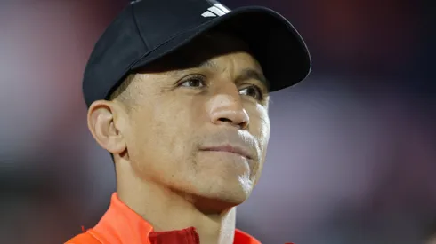 Alexis Sánchez llegó con la Selección Chilena al Estadio Nacional.