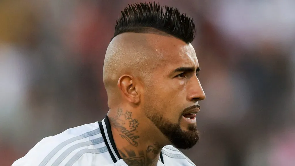 Arturo Vidal reaccionó a una de las polémicas del momento. ¿Palo para Johnny Herrera?