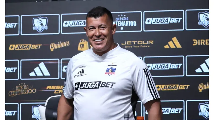 Jorge Almirón ya tiene el equipo listo para esta noche frente al Atlético Bucaramanga por la Copa Libertadores. (Foto: Photosport)