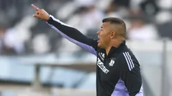 Jorge Almirón prepara grandes novedades en el once albo para su debut por Copa Libertadores (Foto: Felipe Zanca/Photosport)