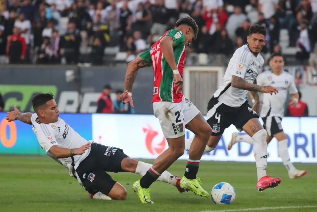 Todo Palestino pidió roja para Vegas. | Foto: Photosport