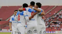 Católica regresó a los abrazos gracias a Zampedri y Bello (Foto: Javier Torres/Photosport)