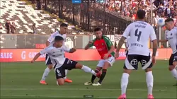 Felipe González sancionó con tarjeta amarilla infracción de Sebastián Vegas a Ariel Martínez. (Foto: Campeonato Chileno)