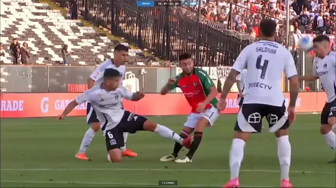 Felipe González sancionó con tarjeta amarilla infracción de Sebastián Vegas a Ariel Martínez. (Foto: Campeonato Chileno)