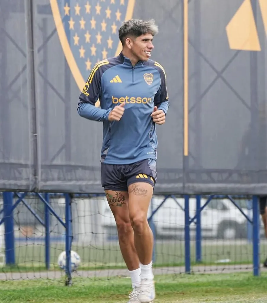 Carlos Palacios ha entrenado con normalidad en Boca Juniors.