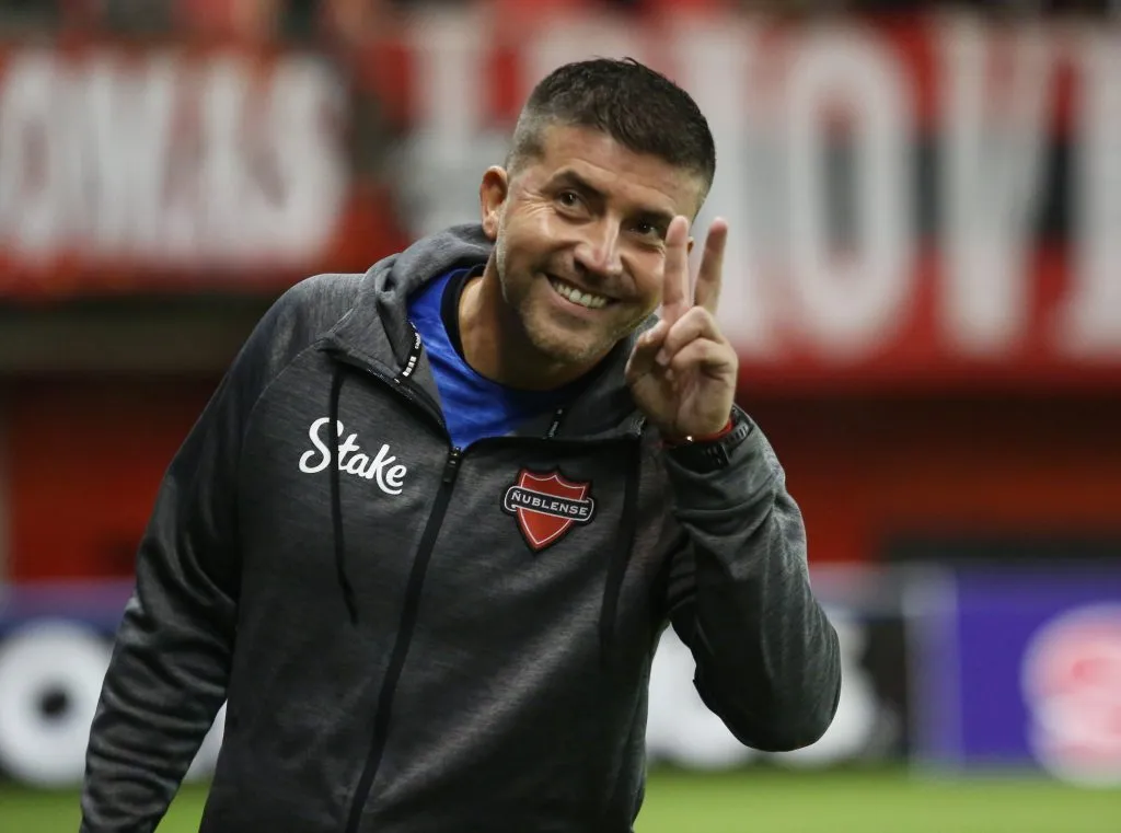 Ñublense resolverá la próxima semana el tema del entrenador.(Foto: Photosport)