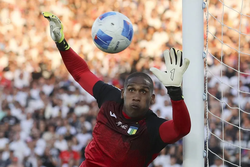 Omar Carabalí está contento en O’Higgins y agradece a Francisco Meneghini. (Foto: Photosport)