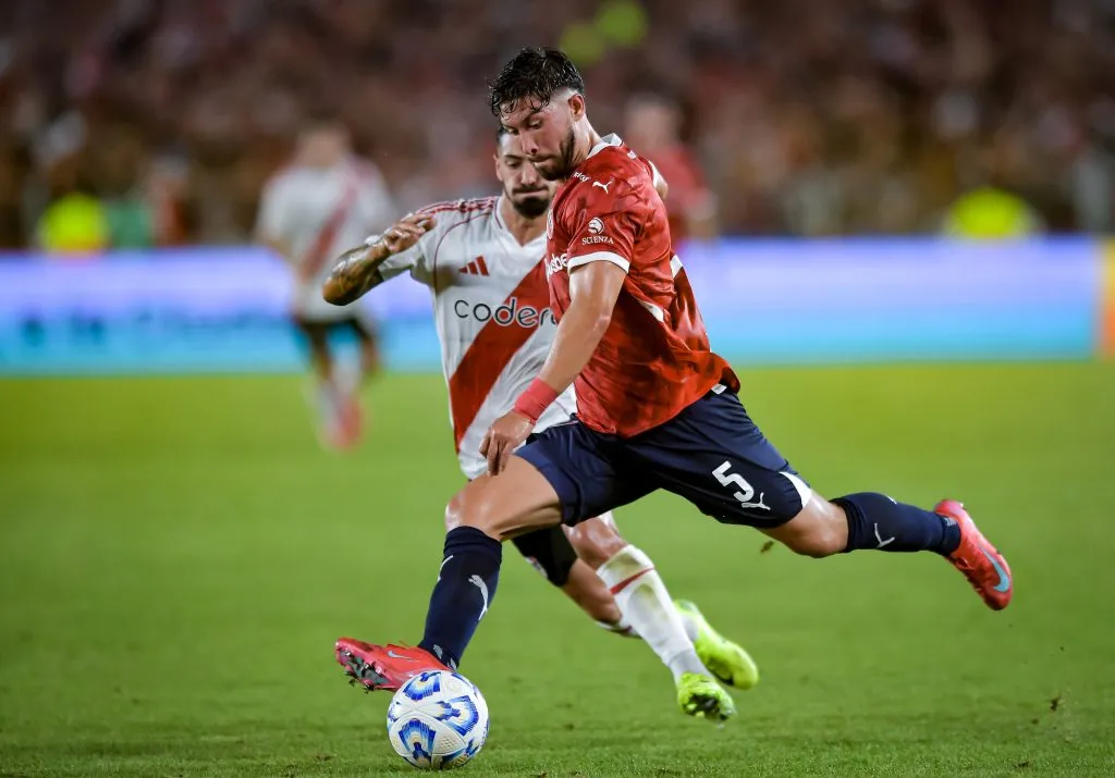 Gustavo Álvarez destacó a Felipe Loyola antes de la llave entre Universidad de Chile e Independiente.