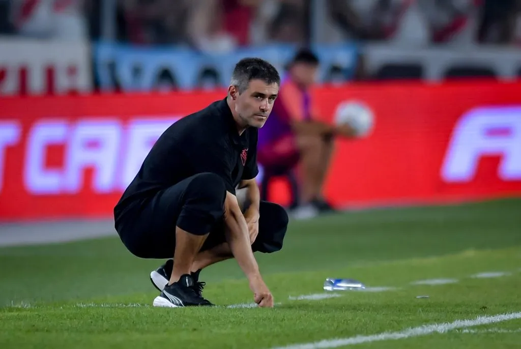 Julio Vaccari llena de elogios a Felipe Loyola