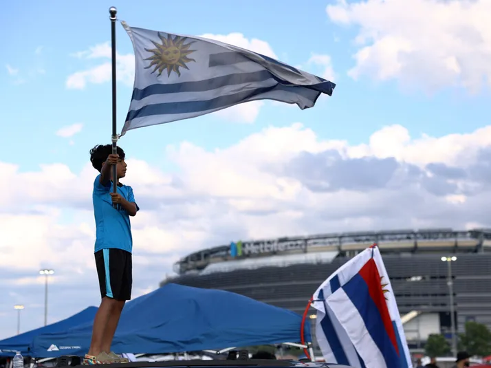 2x1 Dos entrenadores con pasado azul fueron despedidos en Uruguay