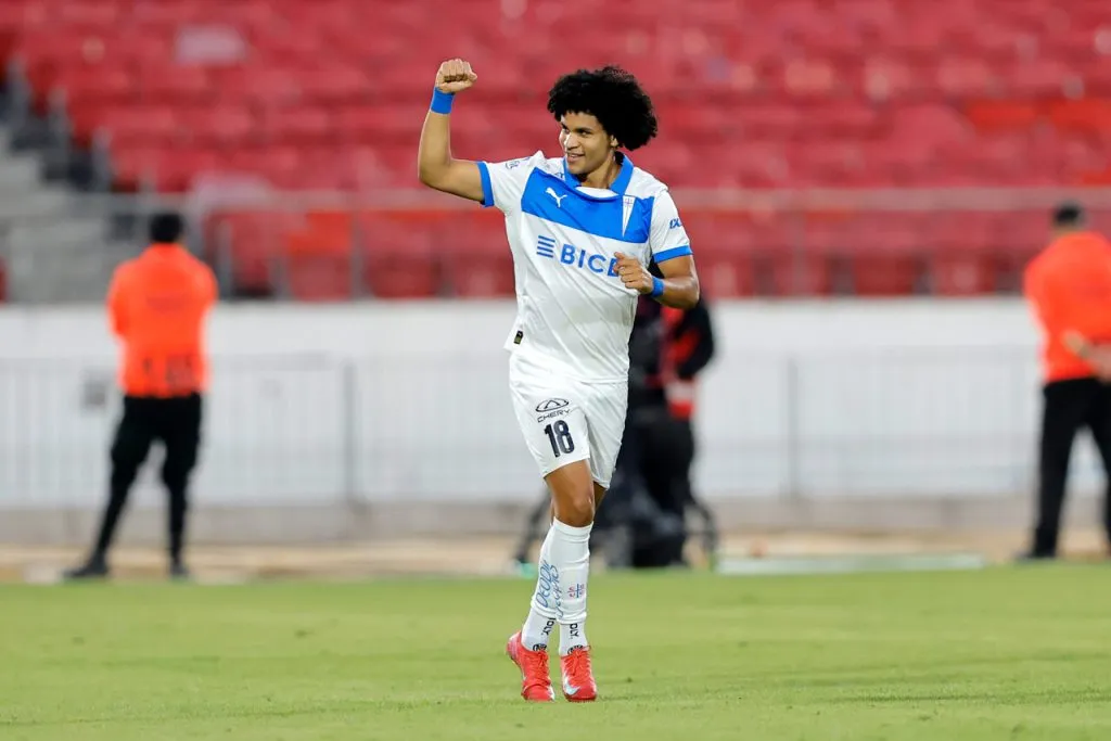 Bello se tiene toda la fe con la UC | Foto: Photosport