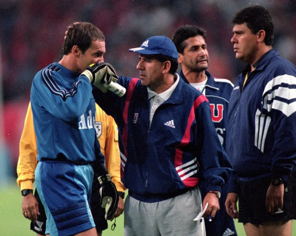 César Vaccia explica los fracasos de la U en la Libertadores 2000 y 2001