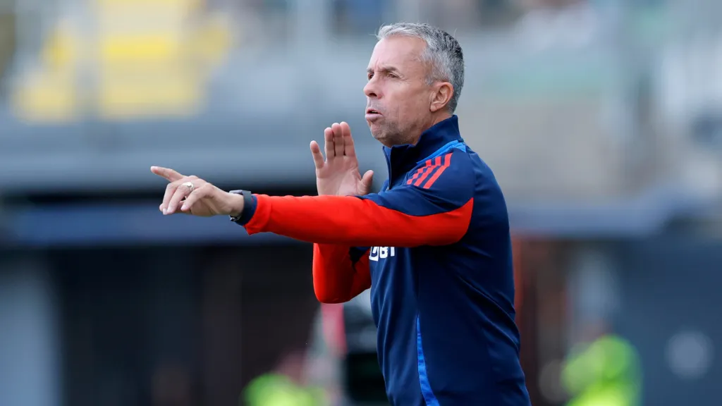 Gustavo Álvarez tiene once alternativo de la U para enfrentar a Magallanes.