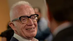 Carcuro se la juega.