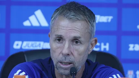 Gustavo Álvarez emocionó a los hinchas de Universidad de Chile en conferencia de prensa.