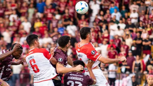 Estudiantes de La Plata venció a Carabobo FC.