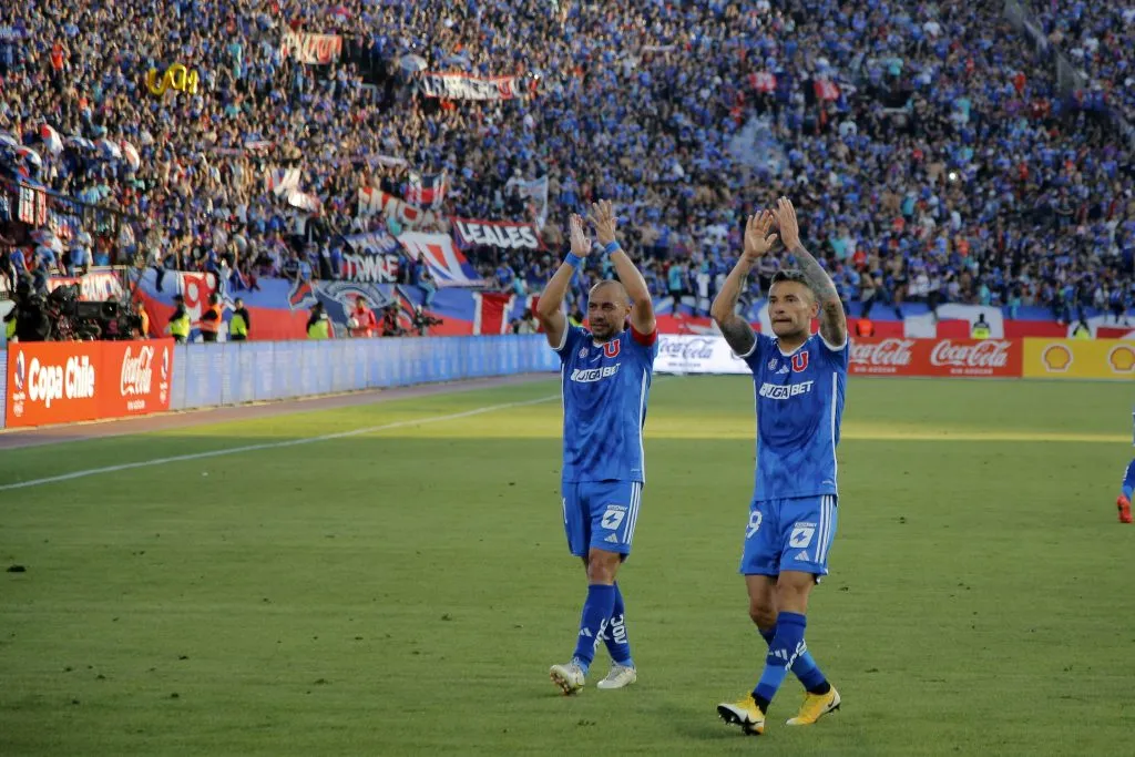 Aránguiz y Díaz los más aplaudidos de la noche | FOTO: Javier Torres/Photosport