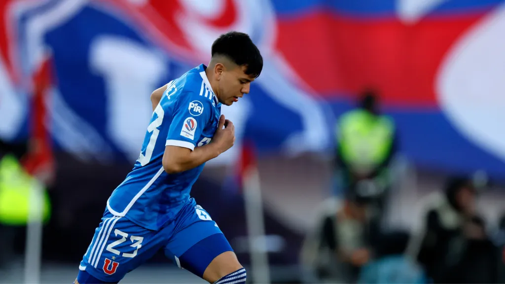 Ignacio Vásquez negocia su continuidad en Universidad de Chile.