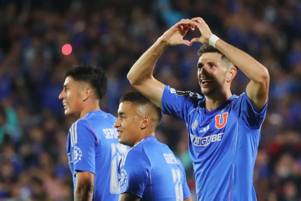 El gol de Di Yorio desató la euforia de los casi 43 mil hinchas azules que repletaron el Nacional | FOTO: Jonnathan Oyarzun/Photosport
