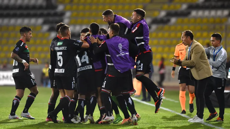 Palestino visita a Mushuc Runa de Ecuador. (Foto: Photosport)