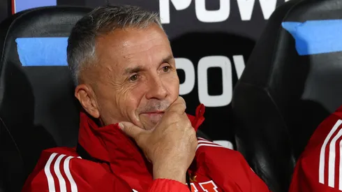 Gustavo Álvarez festeja un retorno en Universidad de Chile.