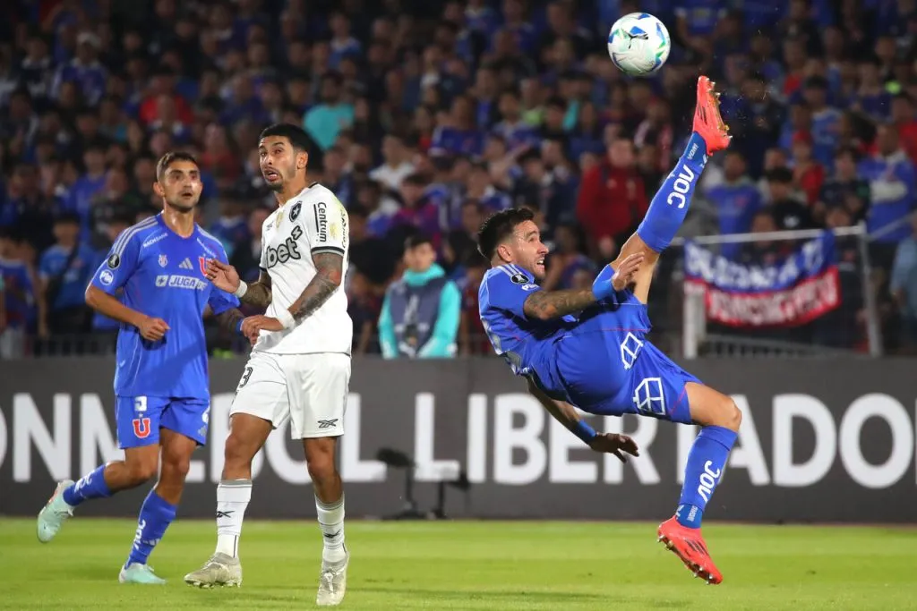 Zaldivia se lleva los aplausos en la U | Foto: Photosport