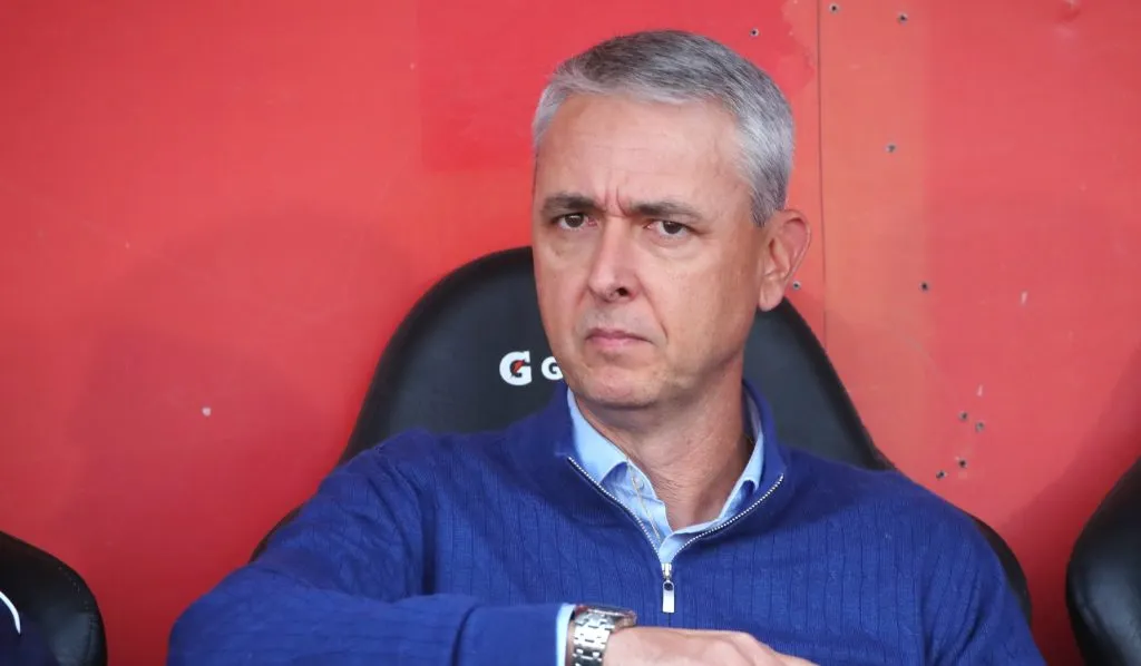 Tiago Nunes vuelve a causar polémica en la UC.