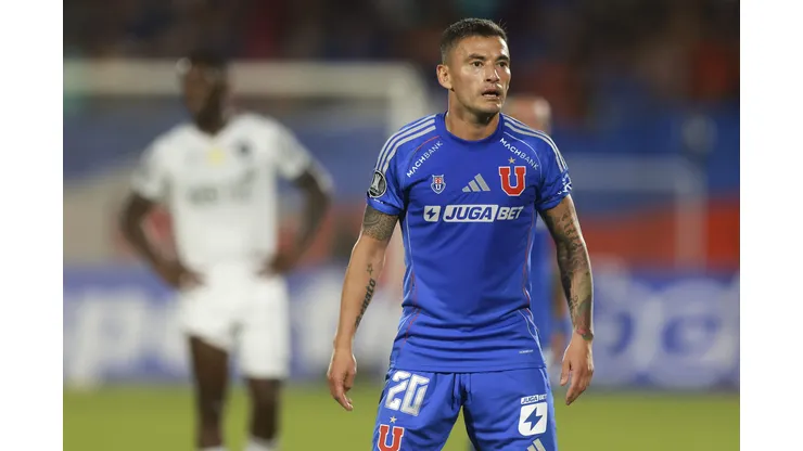 El día que Lucas Alario alabó a Charles Aránguiz.